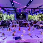 Sala elegante per eventi esclusivi.