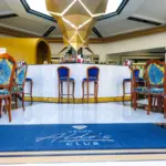 Elegante entrata del Grand Aldo's Club