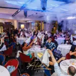 Atmosfera elegante e conviviale al club